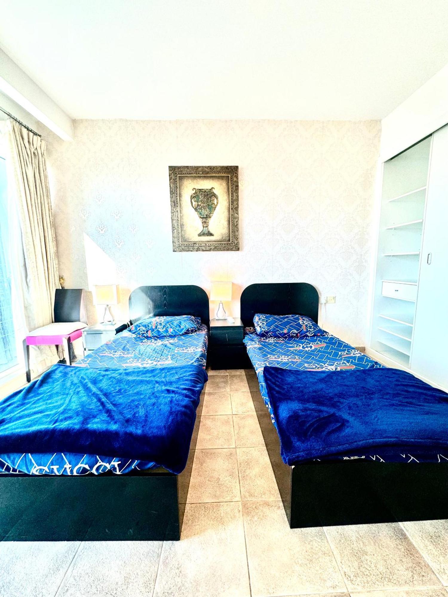 Apartamento Travelers Backpackers Dubái Exterior foto