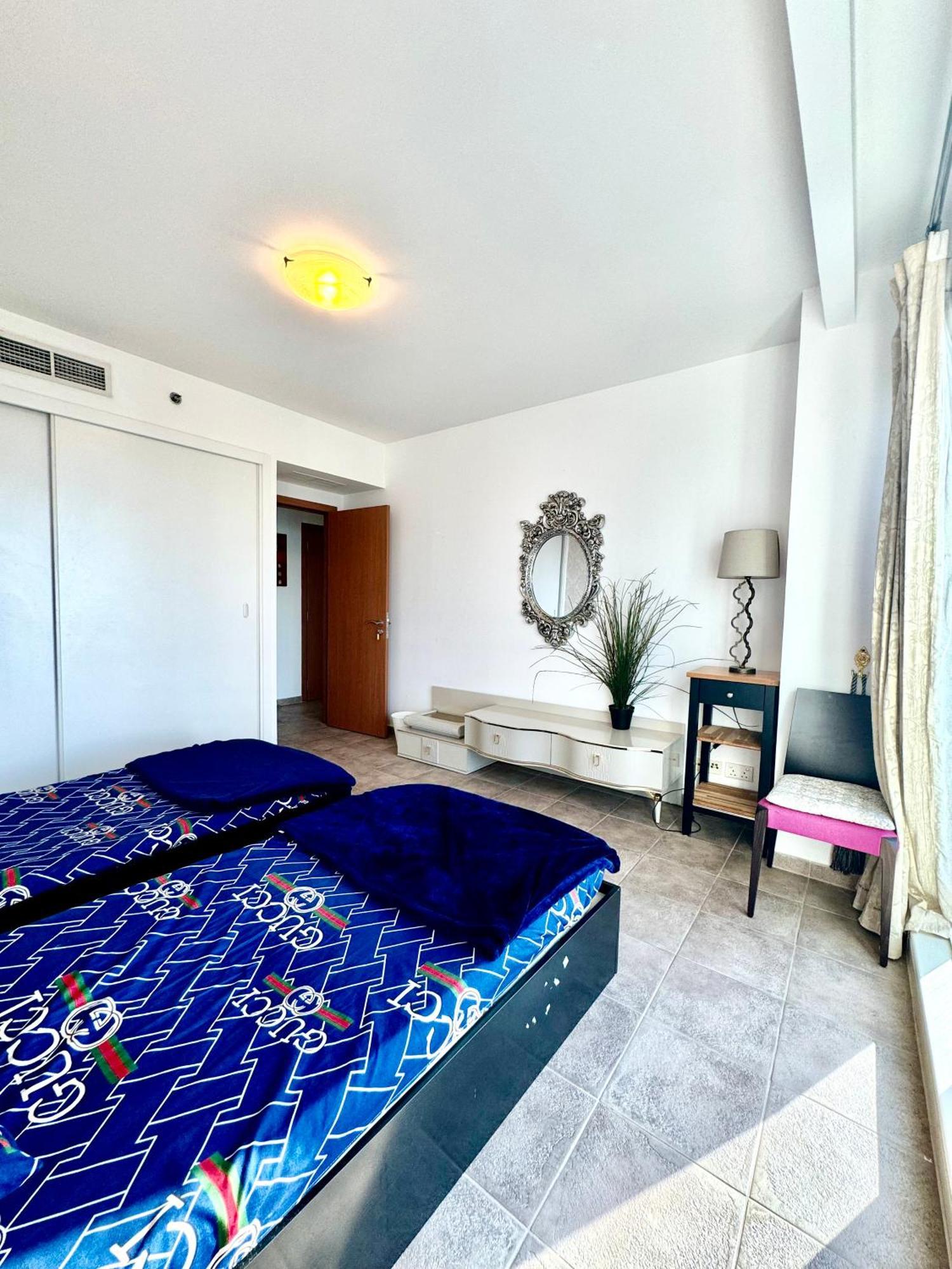 Apartamento Travelers Backpackers Dubái Exterior foto
